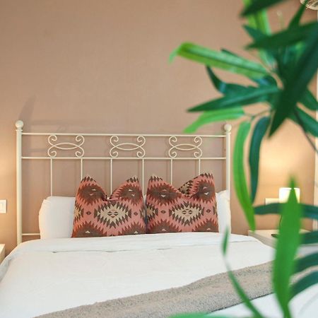 Spacious 2 Bedroom Apt In The Heart Of Triana Sevilla Kültér fotó