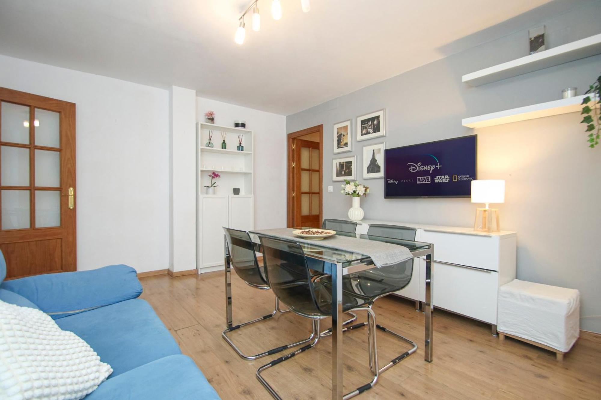 Spacious 2 Bedroom Apt In The Heart Of Triana Sevilla Kültér fotó